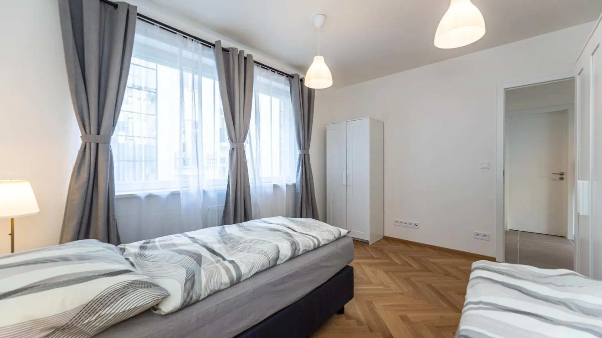 Apartments Seifertova Prag 0*,